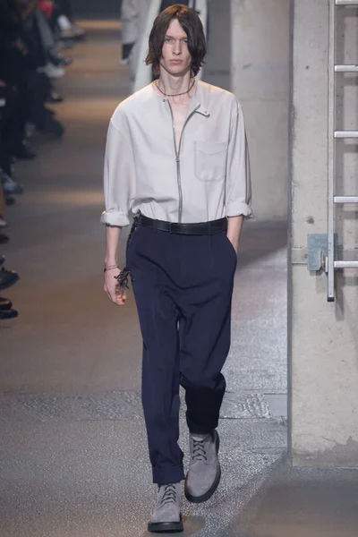 Look 8